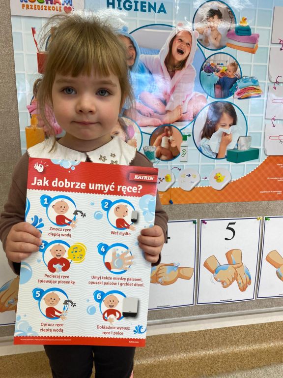 motion photo 1524206359728557717